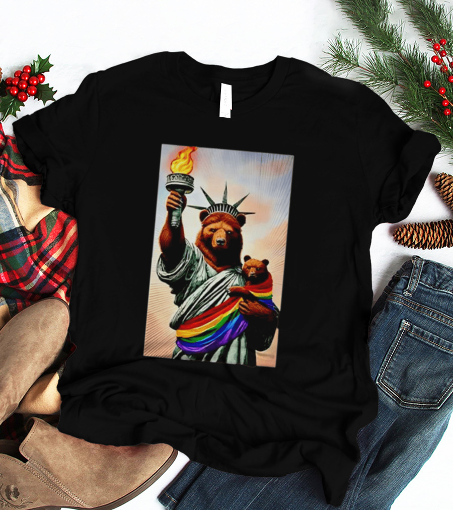 Bear Statues Liberty Rainbow Pride Torch T-Shirt