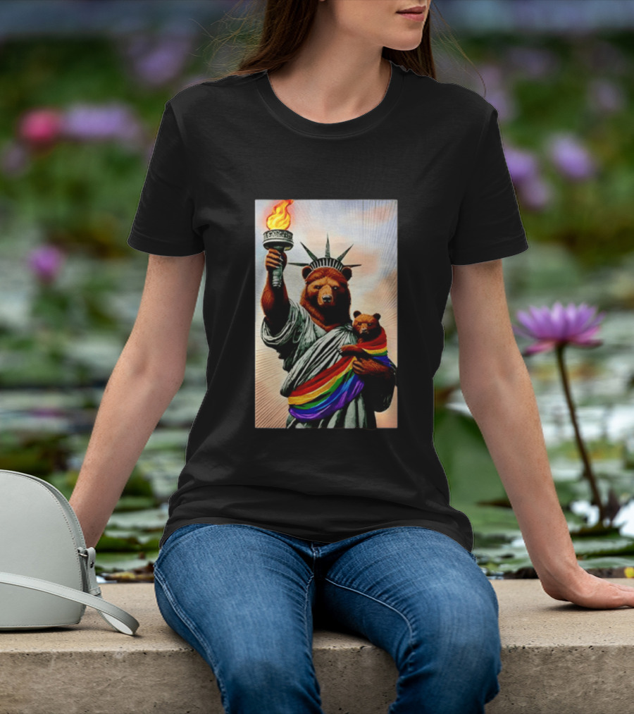 Bear Statues Liberty Rainbow Pride Torch T-Shirt