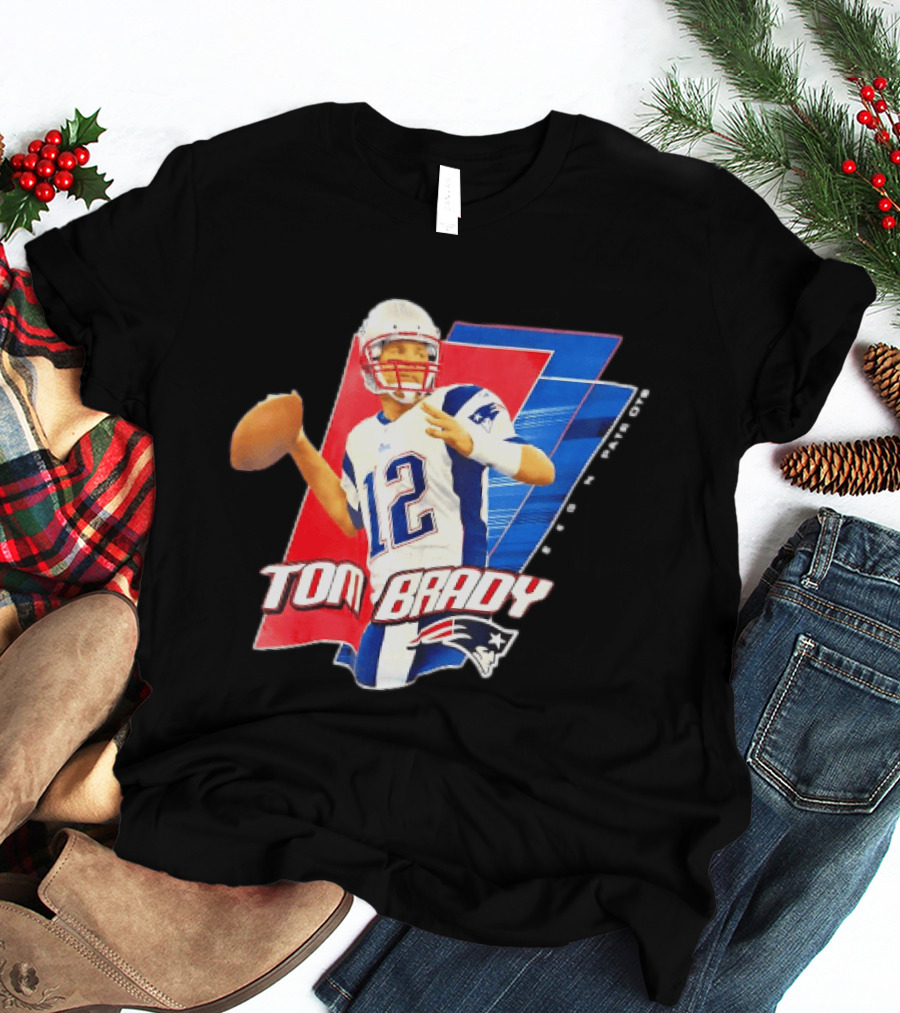 New England Patriots Tom Brady 12 Football Quarterback Iconic Action Pose T-Shirt