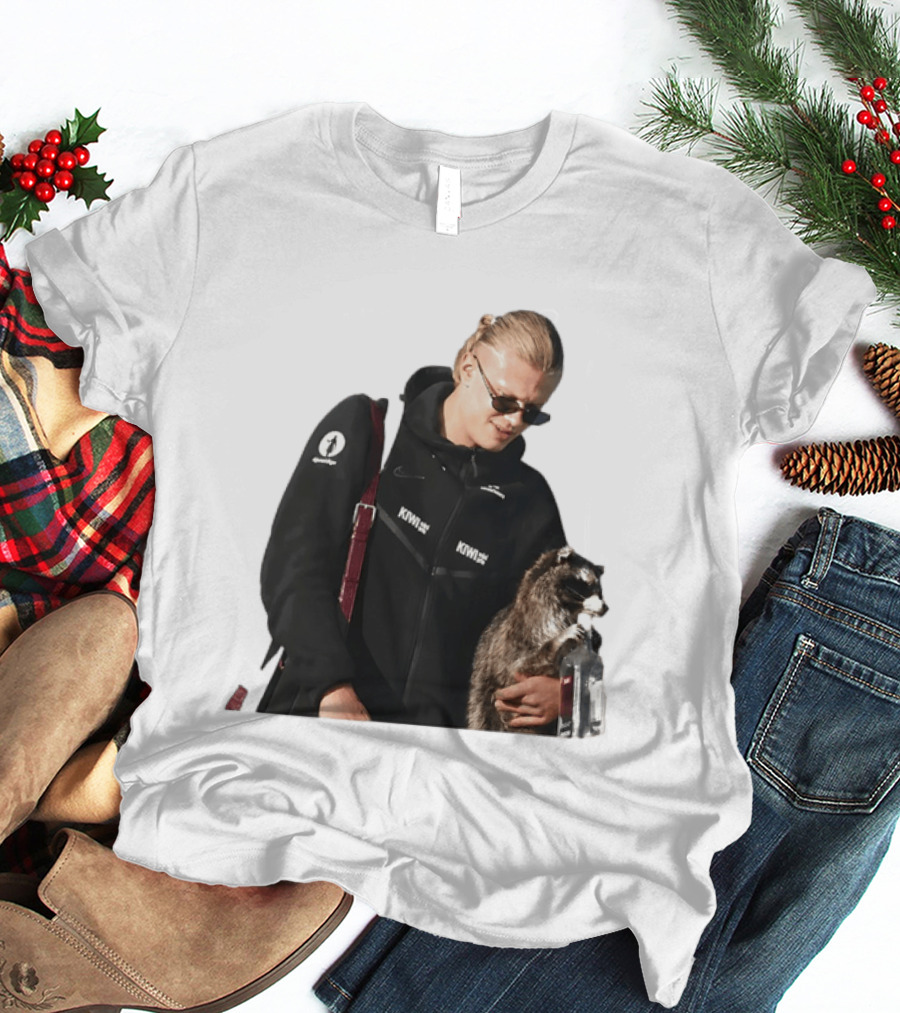 Erling Haaland Raccoon Meme Football KIWI K SPACE Texas T-Shirt