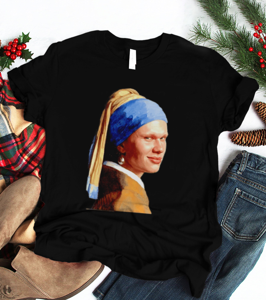Erling Haaland Girl With A Pearl Earring Football T-Shirt