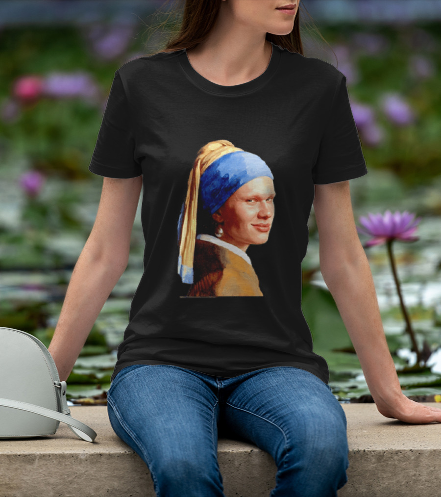 Erling Haaland Girl With A Pearl Earring Football T-Shirt