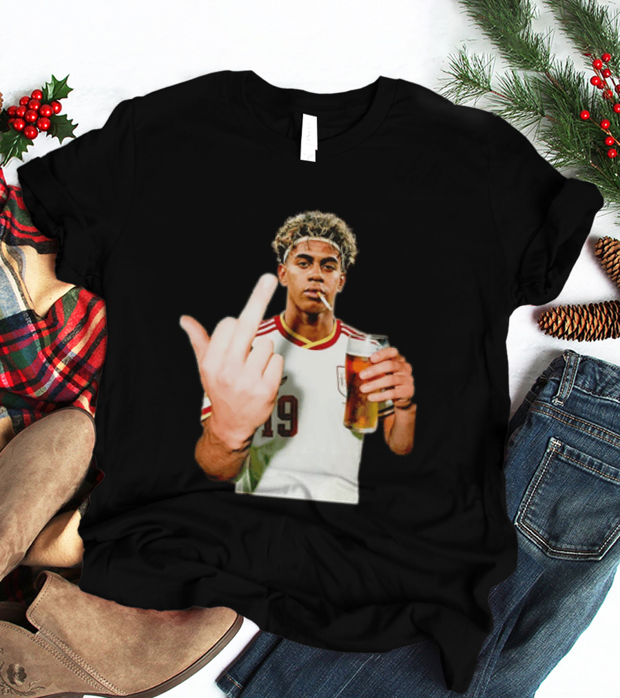 Lamine Yamal Spain National Team 19 Middle Finger And Beer T-Shirt