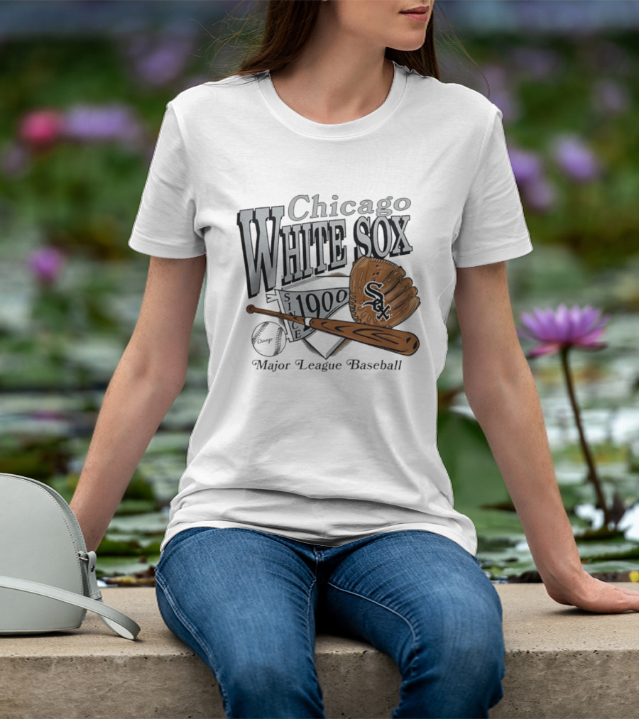 Chicago White Sox Since 1900 Major League Baseball Vintage Style Glove And Bat T-Shirt