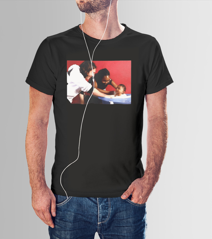 Lionel Messi Bathes Baby Lamine Yamal Legendary Blessing Football Moment T-Shirt