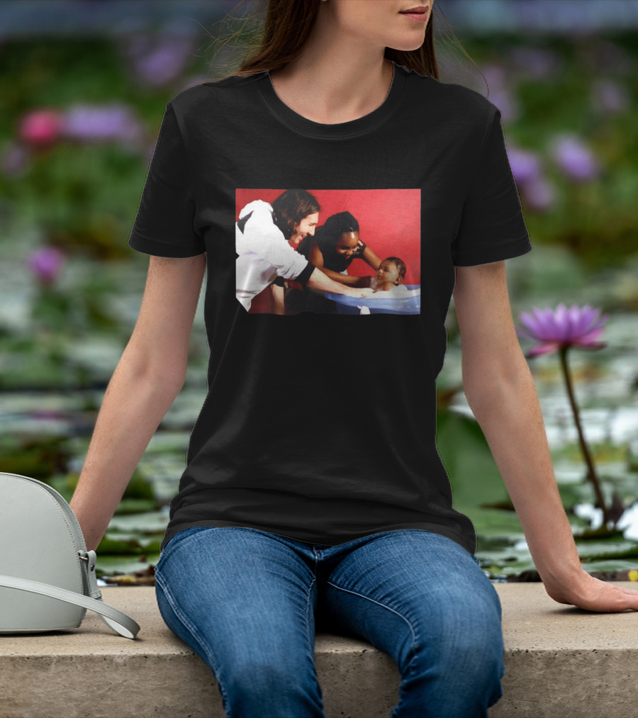 Lionel Messi Bathes Baby Lamine Yamal Legendary Blessing Football Moment T-Shirt