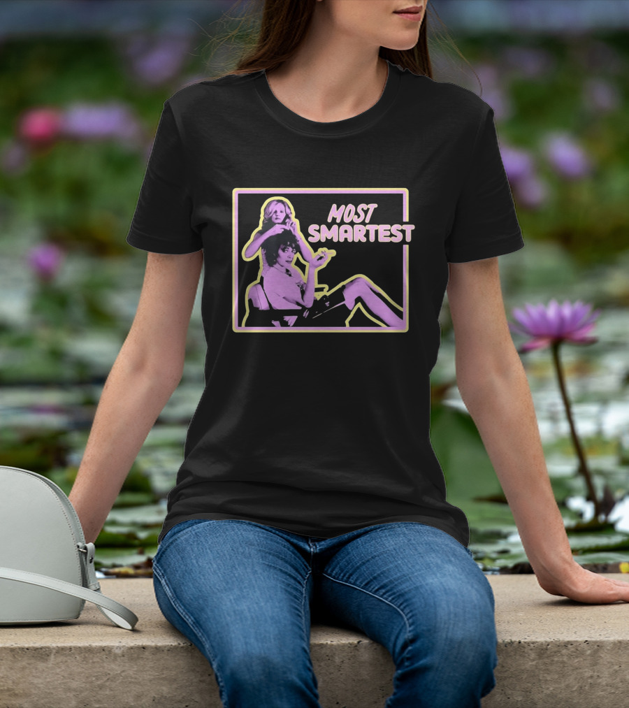 Most Smartest Women Having Their Hair Done Retro Pop T-Shirt