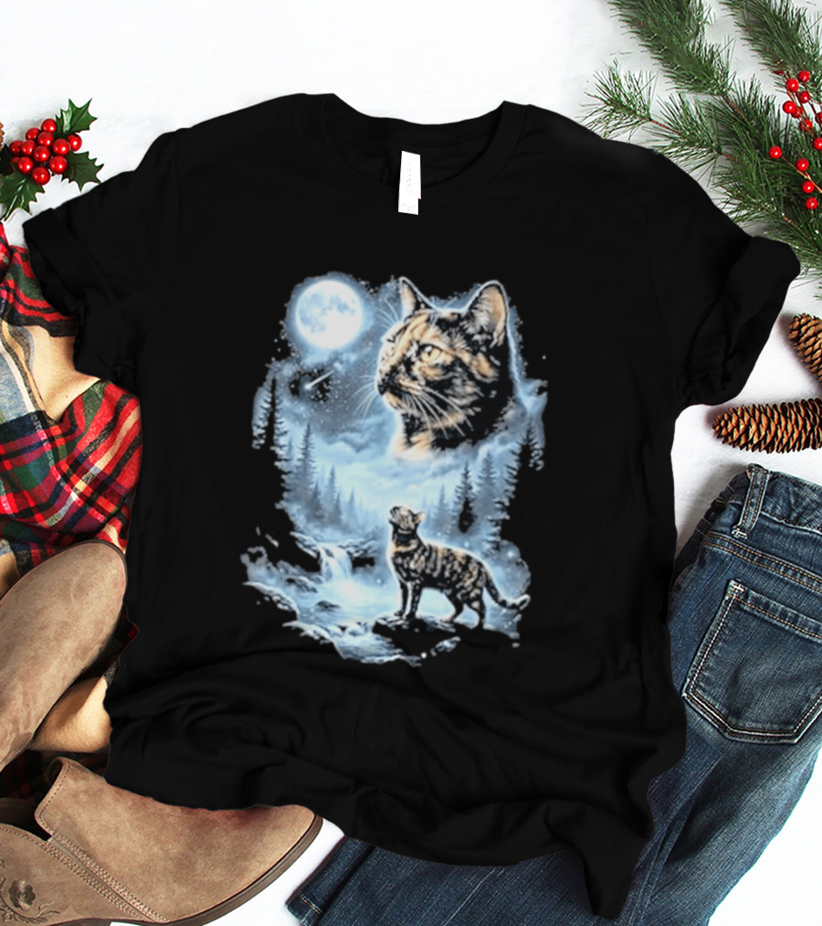 Tabby Cat Howling To The Moon Halloween Forest Scene T-Shirt