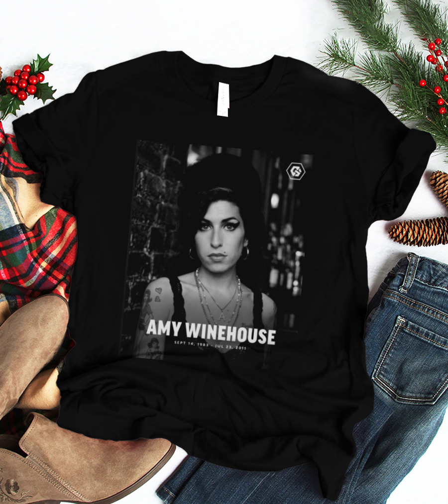 AMY WINEHOUSE Sept 14 1983 Jul 23 2011 Tribute Anniversary Memoriam T-Shirt