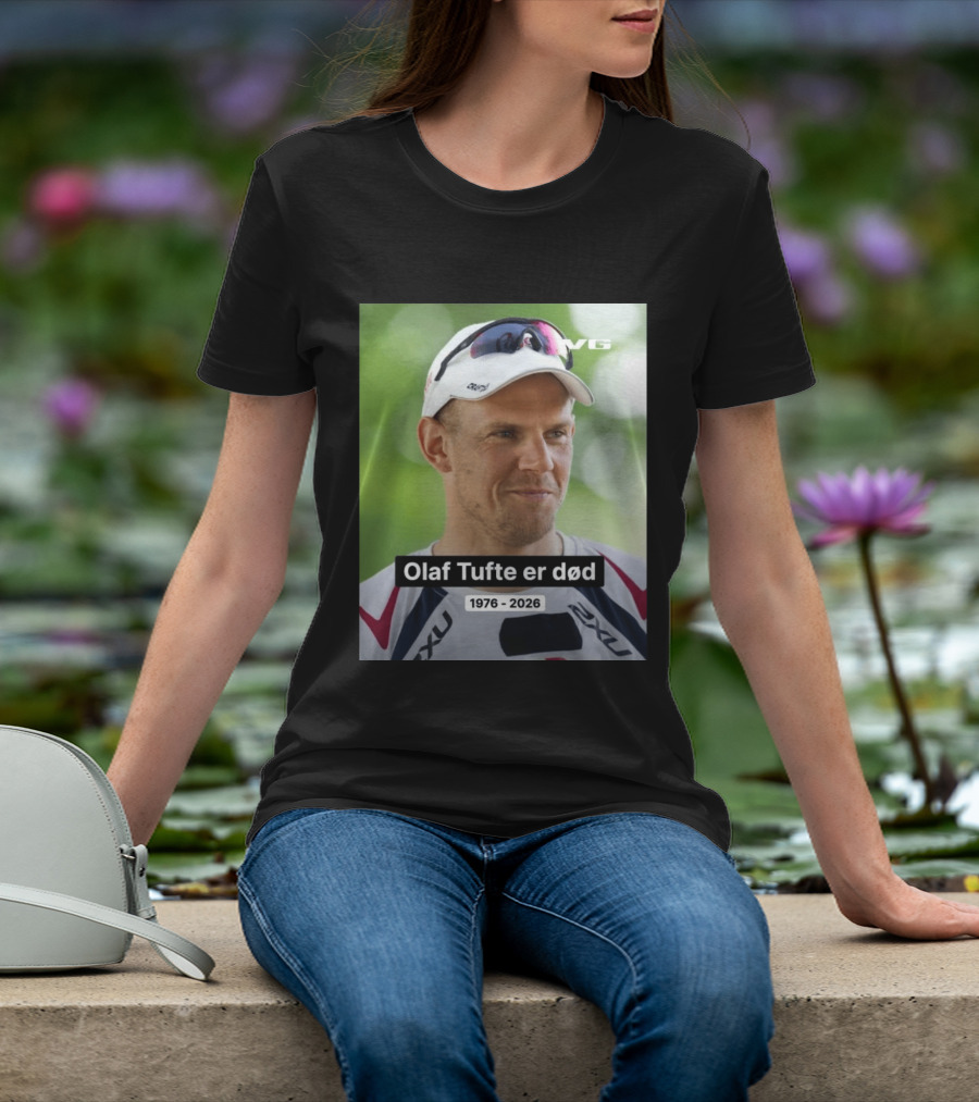 Olaf Tufte Er Død 1976 2026 VG 2XU T-Shirt