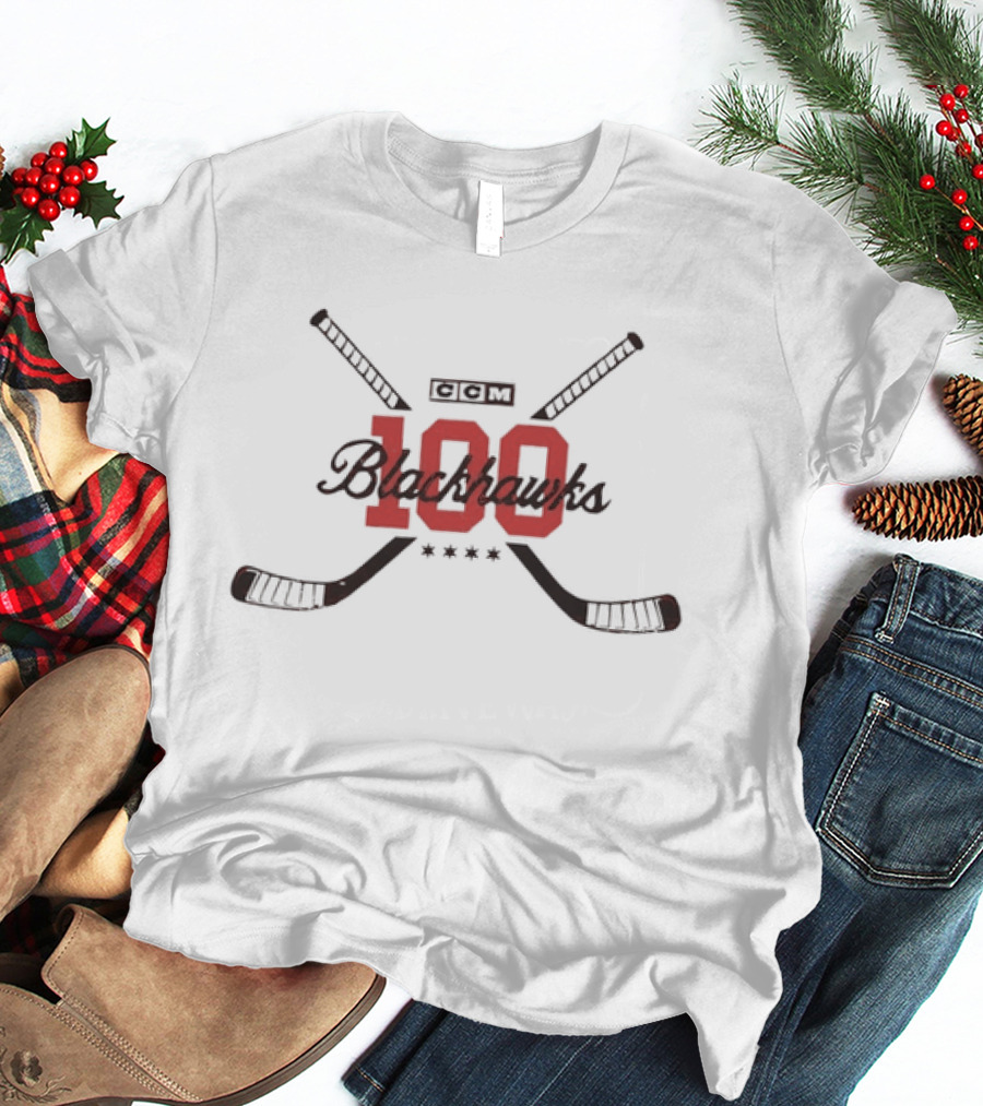 Chicago Blackhawks 100th Anniversary Distressed Vintage Hockey 1917 2017 Celebration T-Shirt