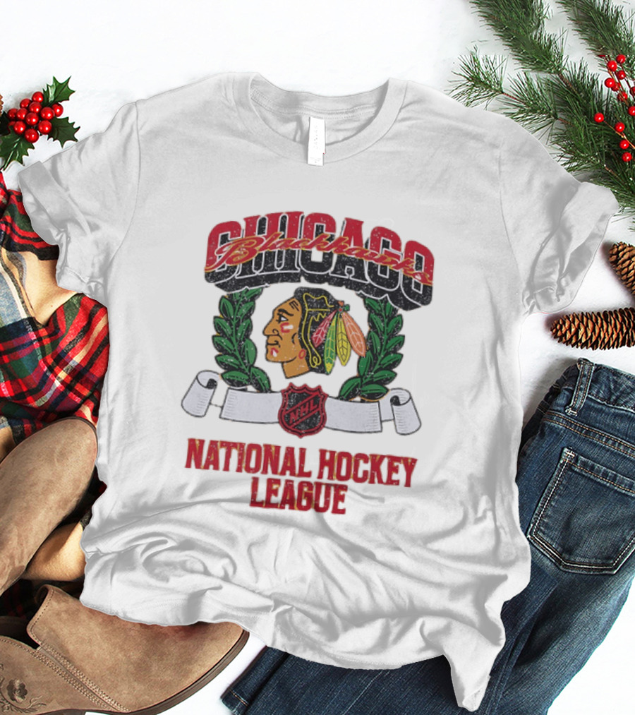 Chicago Blackhawks NHL Vintage Distressed Style National Hockey League T-Shirt
