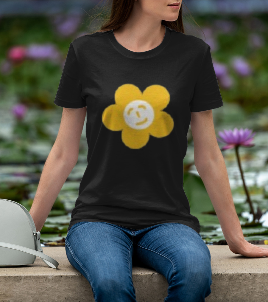 Paperboxmart Store Smiling Yellow Flower Face T-Shirt