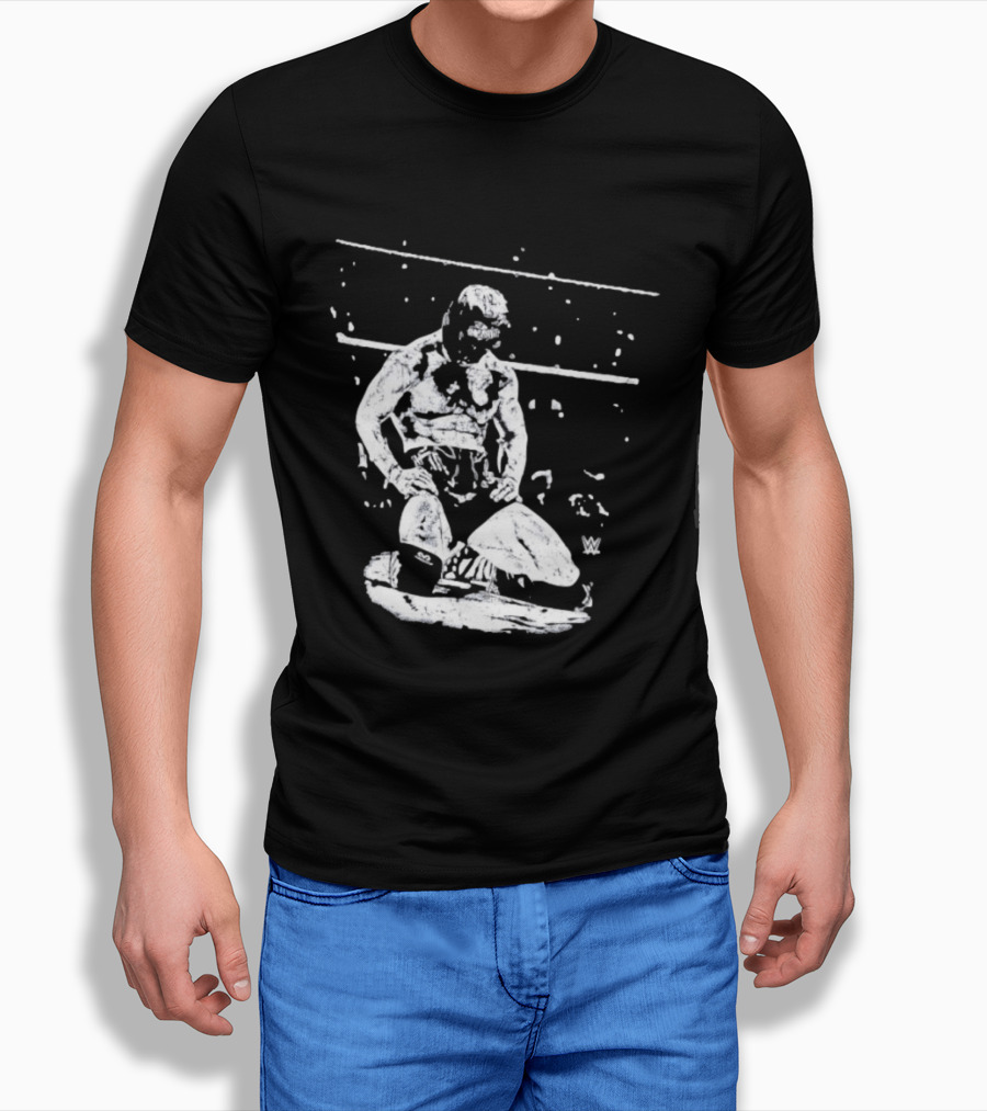 Rey Mysterio WWE Kneeling Pose Iconic Wrestler Image T-Shirt