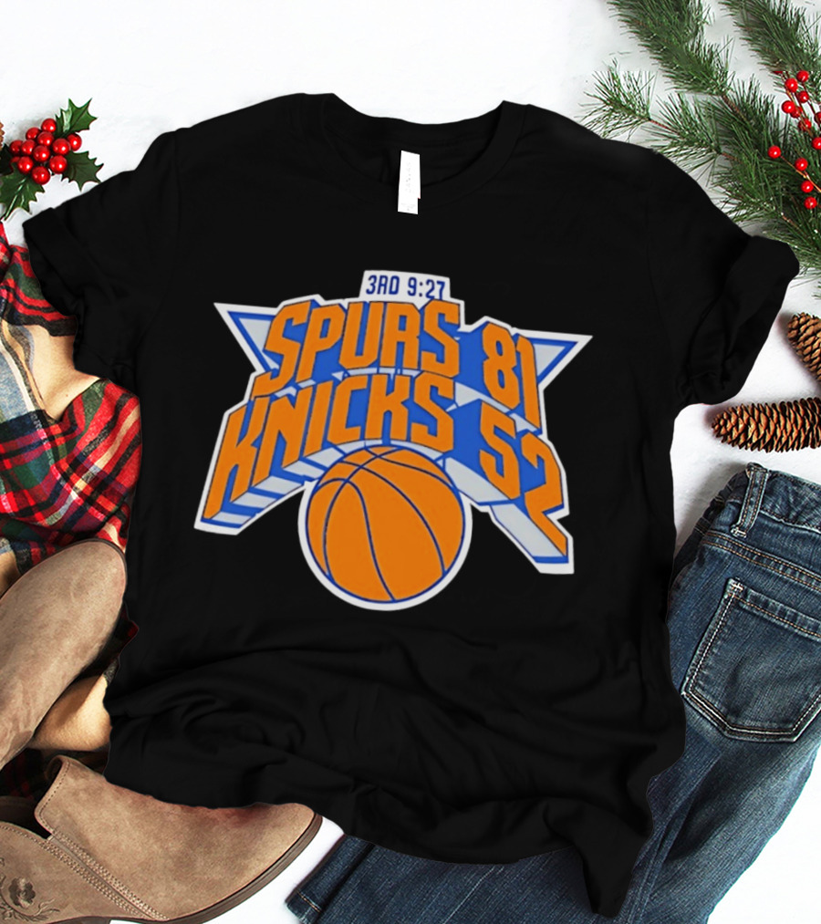 3rd Quarter 9:27 Spurs 81 Knicks 52 T-Shirt