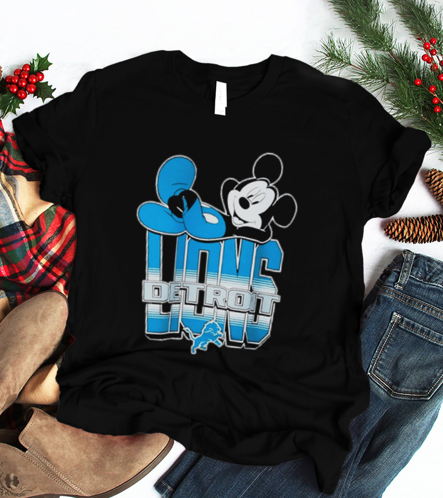 Mickey Mouse Relaxing Detroit Lions Disney Football T-Shirt