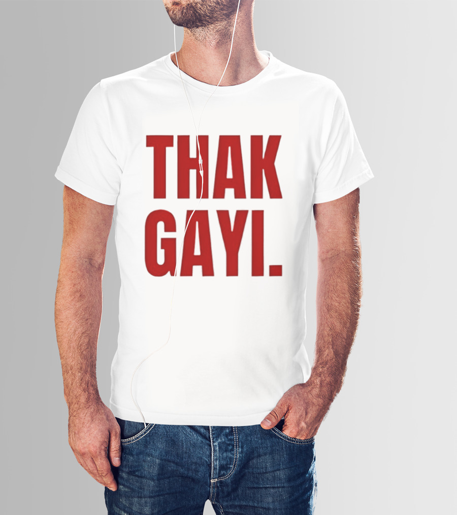 Thak Gayi Hindi Tired Exhausted Text Bold Red T-Shirt