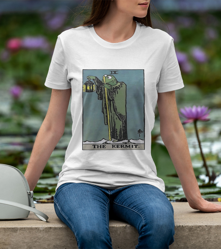 Kermit Tarot Card IX The Hermit Muppets Lantern T-Shirt