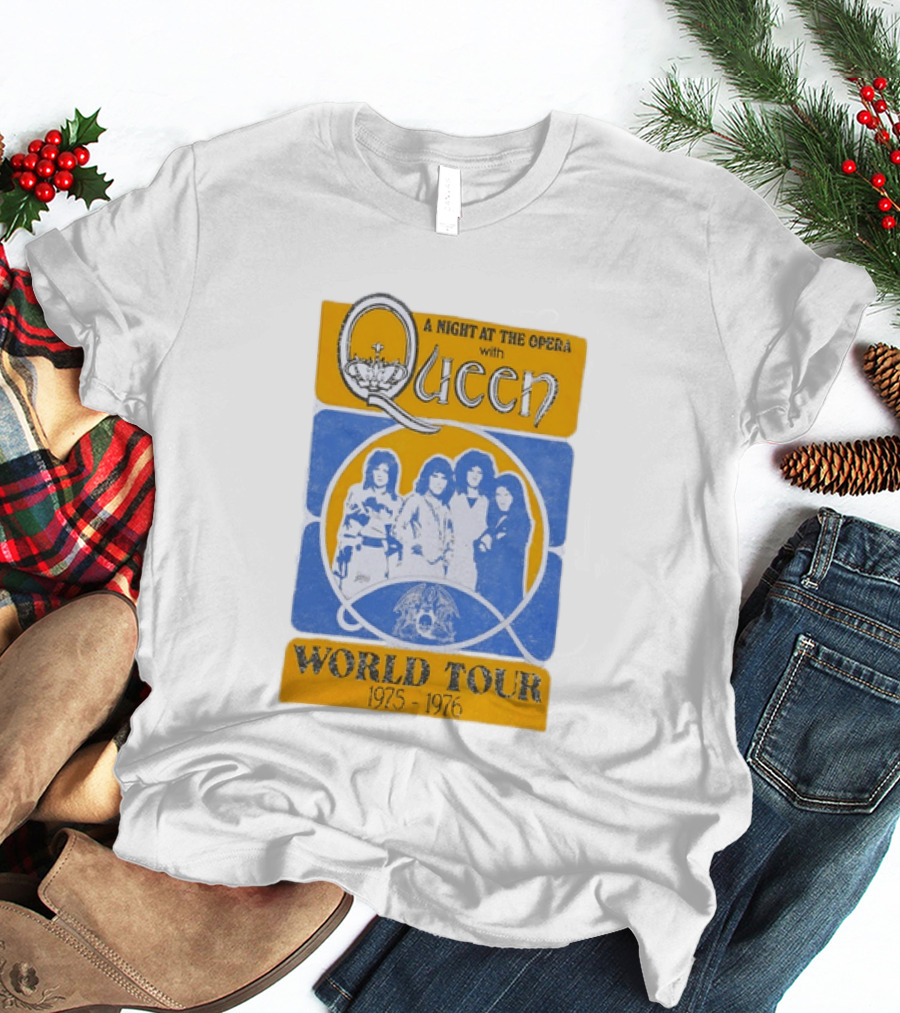 Queen A Night At The Opera World Tour 1975 1976 Vintage Band Photo T-Shirt