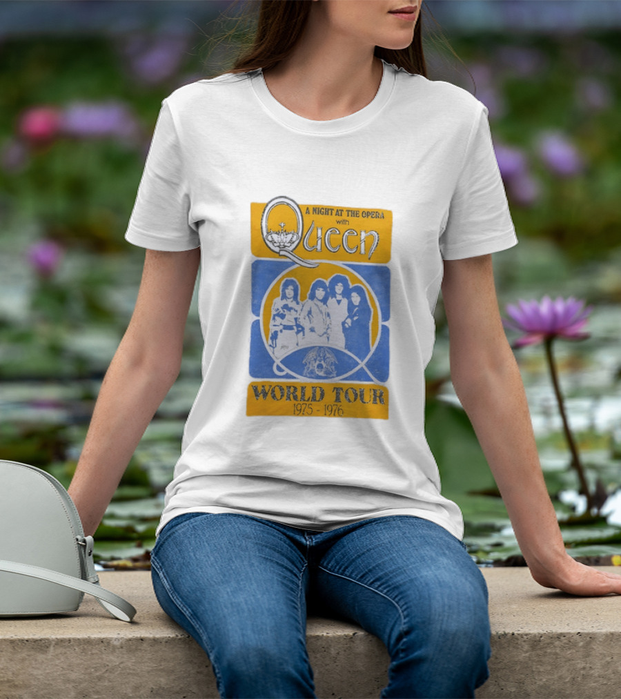 Queen A Night At The Opera World Tour 1975 1976 Vintage Band Photo T-Shirt