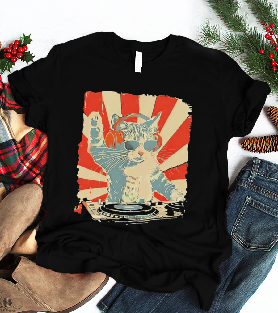 DJ Cat Headphones Sunglasses Retro Style Music Lover T-Shirt