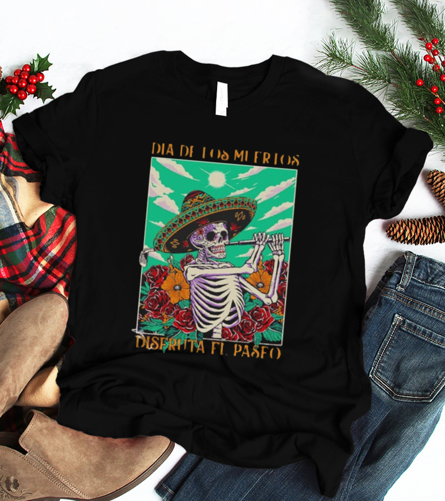 Calavera Golfer Día De Los Muertos Sombrero Flores Disfruta El Paseo T-Shirt