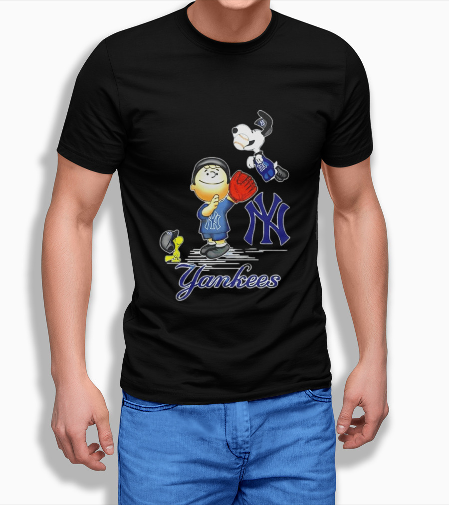 Snoopy Woodstock New York Yankees Peanuts Characters Baseball Fan T-Shirt