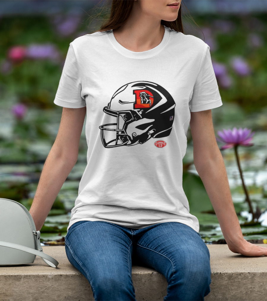 Denver Broncos Vintage D Snowcapped Helmet T-Shirt