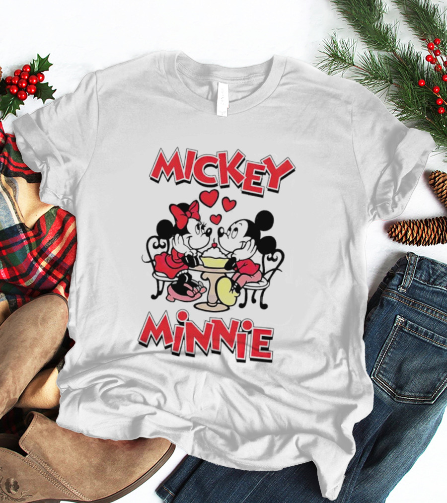 Mickey Minnie Romantic Valentine's Day Hearts And Cafe Scene T-Shirt