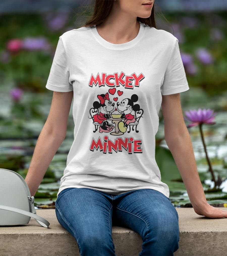 Mickey Minnie Romantic Valentine's Day Hearts And Cafe Scene T-Shirt