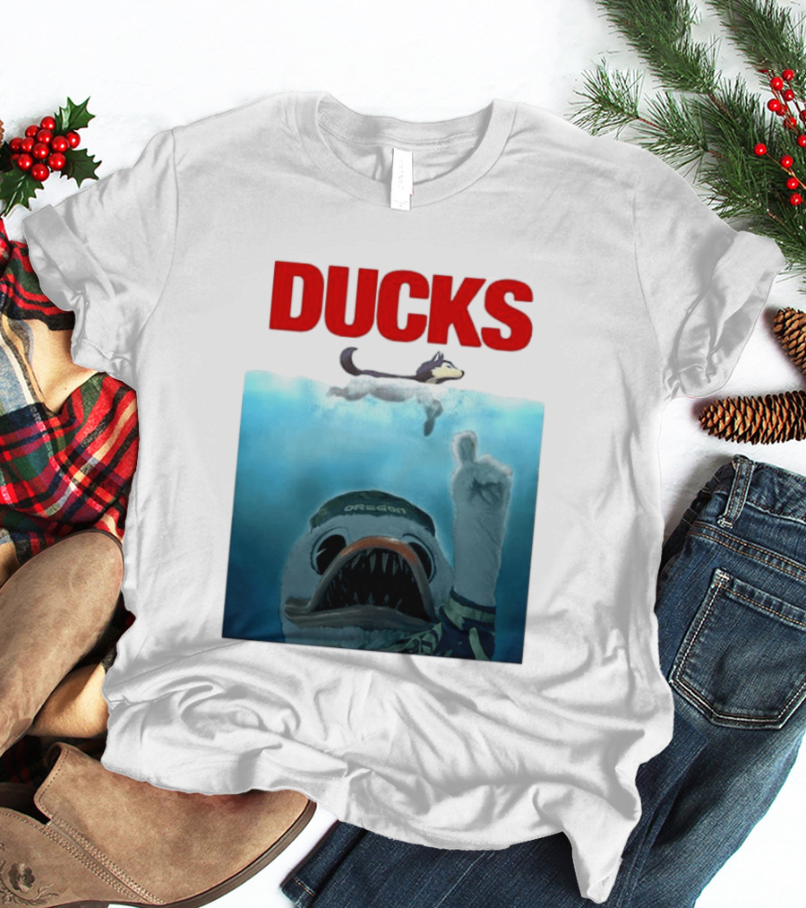Oregon Ducks Jaws Parody With Washington Huskies Rivalry T-Shirt