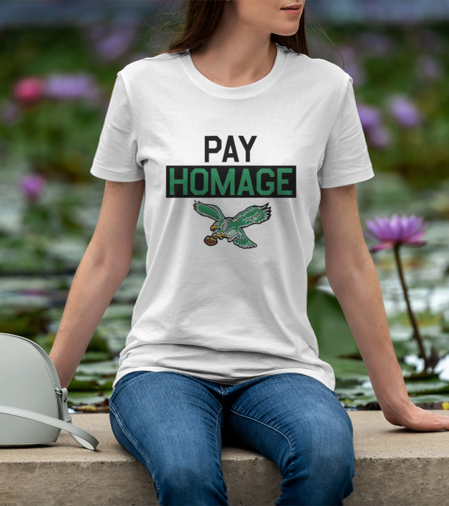 Pay Homage Philadelphia Eagles Football Vintage Eagle Carrying Football T-Shirt