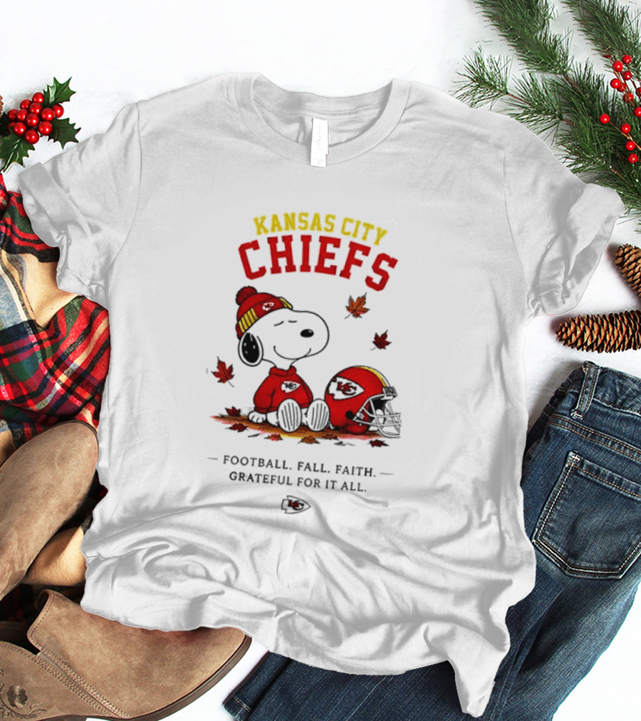 Kansas City Chiefs Snoopy Football Fall Faith Grateful For It All T-Shirt