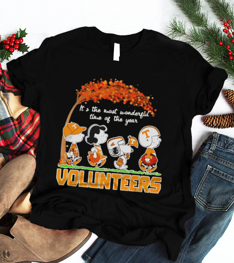 Peanuts Characters Tennessee Volunteers It's The Most Wonderful Time Of The Year T-Shirt