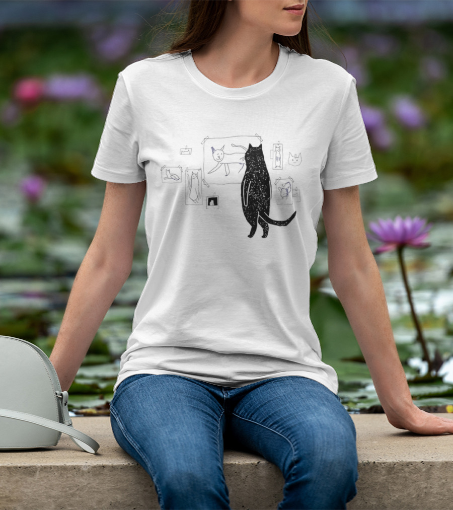 Black Cat Observing Doodle Drawings Of Cats T-Shirt