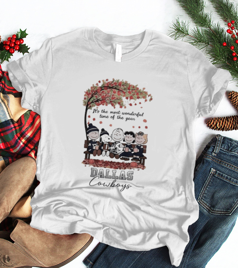 Peanuts Characters It's The Most Wonderful Time Of The Year Dallas Cowboys Autumn Scene T-Shirt