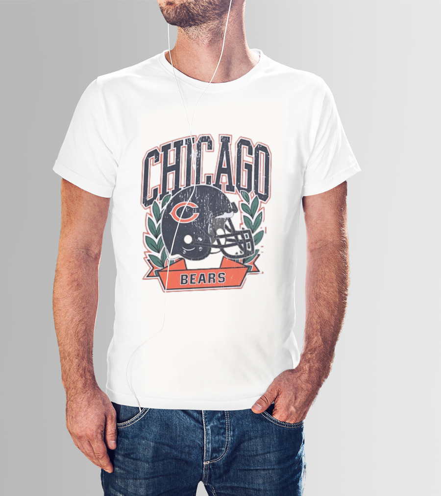 Chicago Bears Distressed Football Helmet T-Shirt