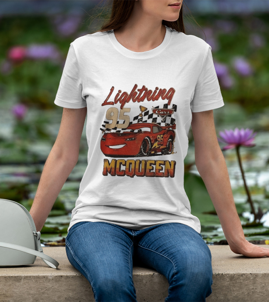 Lightning McQueen 95 Cars Trophy Checkered Flags Disney Pixar T-Shirt