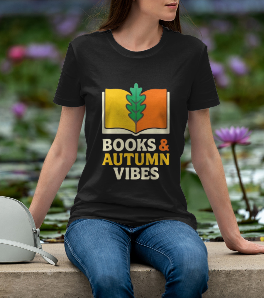 Books And Autumn Vibes Cozy Reading Season T-Shirt