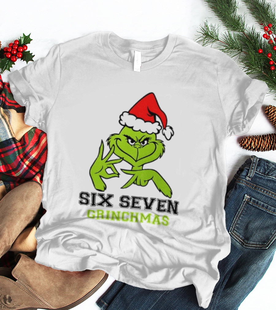 Grinch Santa Hat Six Seven Grinchmas Christmas 2025 Festive T-Shirt