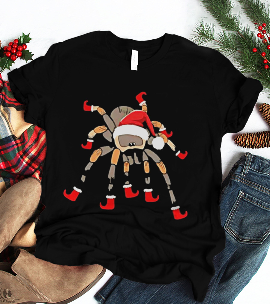 Classic Christmas Tarantula With Santa Hat And Festive Boots T-Shirt