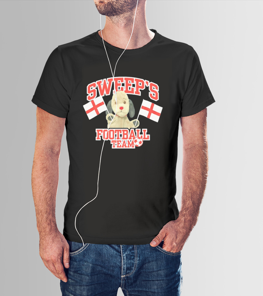 Sweep's Football Team Puppet Children's TV England Flags T-Shirt