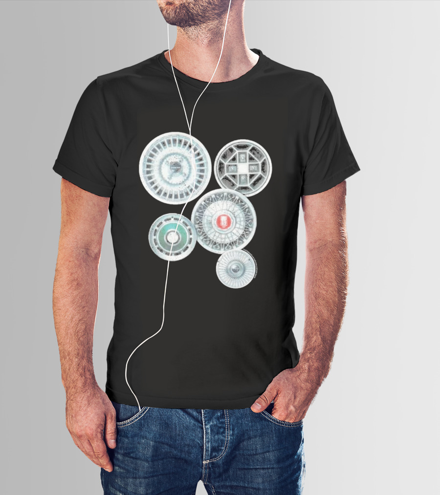 Vintage Ford Hubcaps Collection Classic Car Enthusiast Retro Wheels T-Shirt