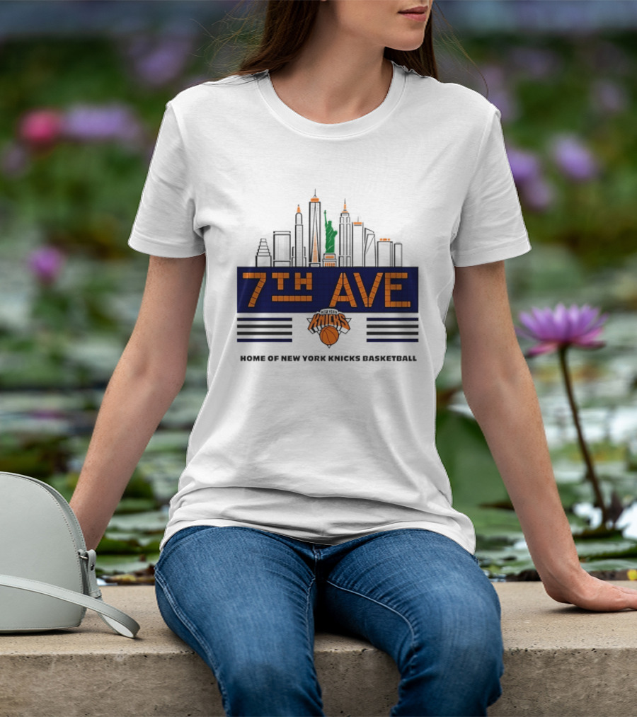 7th Ave New York Knicks Basketball Skyline T-Shirt