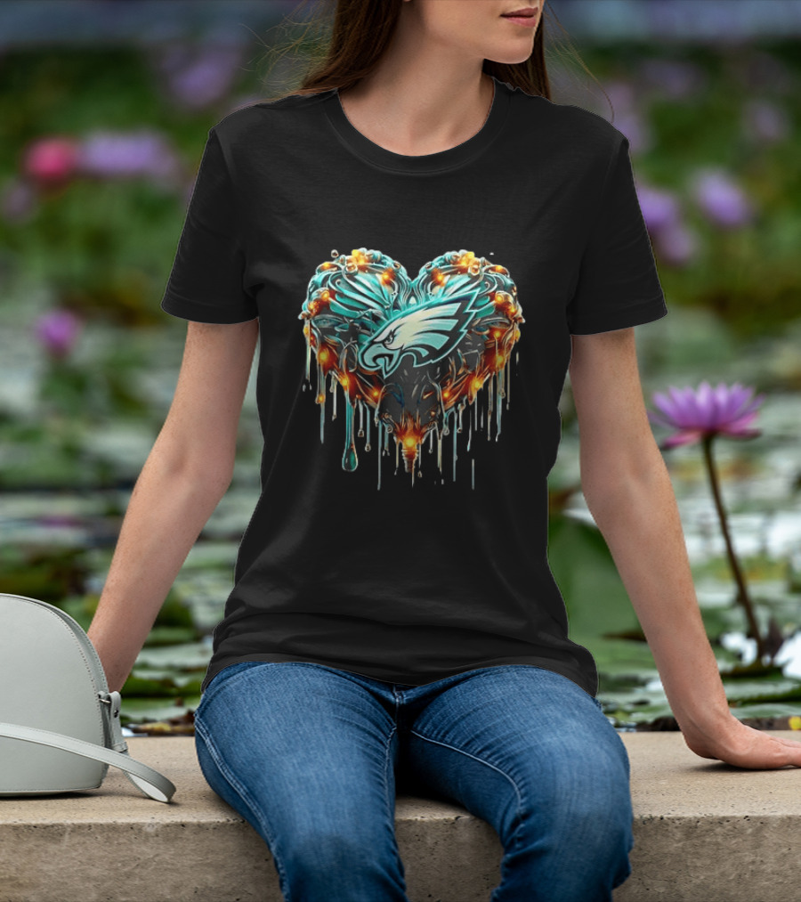 Philadelphia Eagles Heart Caramel Dripping Effect T-Shirt