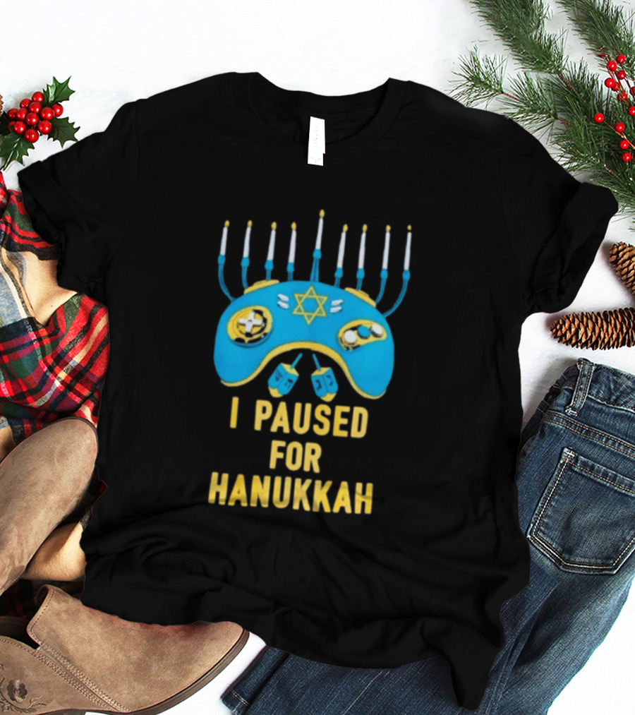 I Paused For Hanukkah Menorah Gaming Controller Star Of David T-Shirt