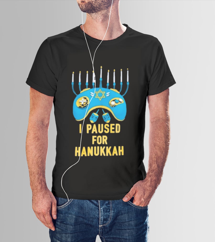 I Paused For Hanukkah Menorah Gaming Controller Star Of David T-Shirt