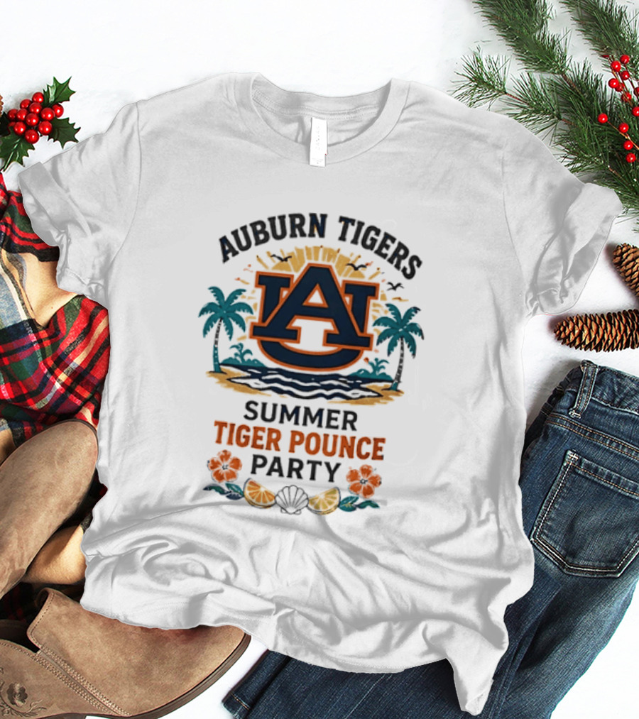 Auburn Tigers Summer Tiger Pounce Party Tropical Beach Scene T-Shirt