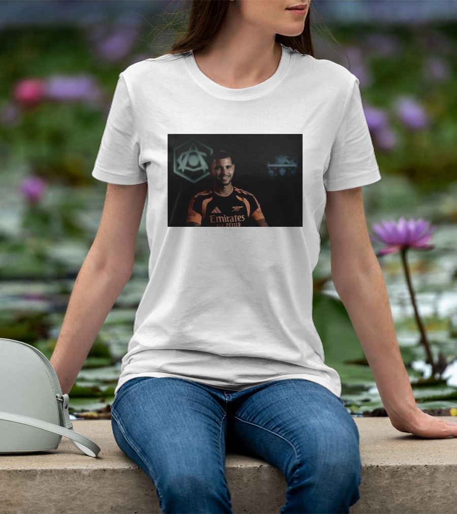 Emirates Fly Better Arsenal Move Ambitions Guimarães SOPHIA T-Shirt