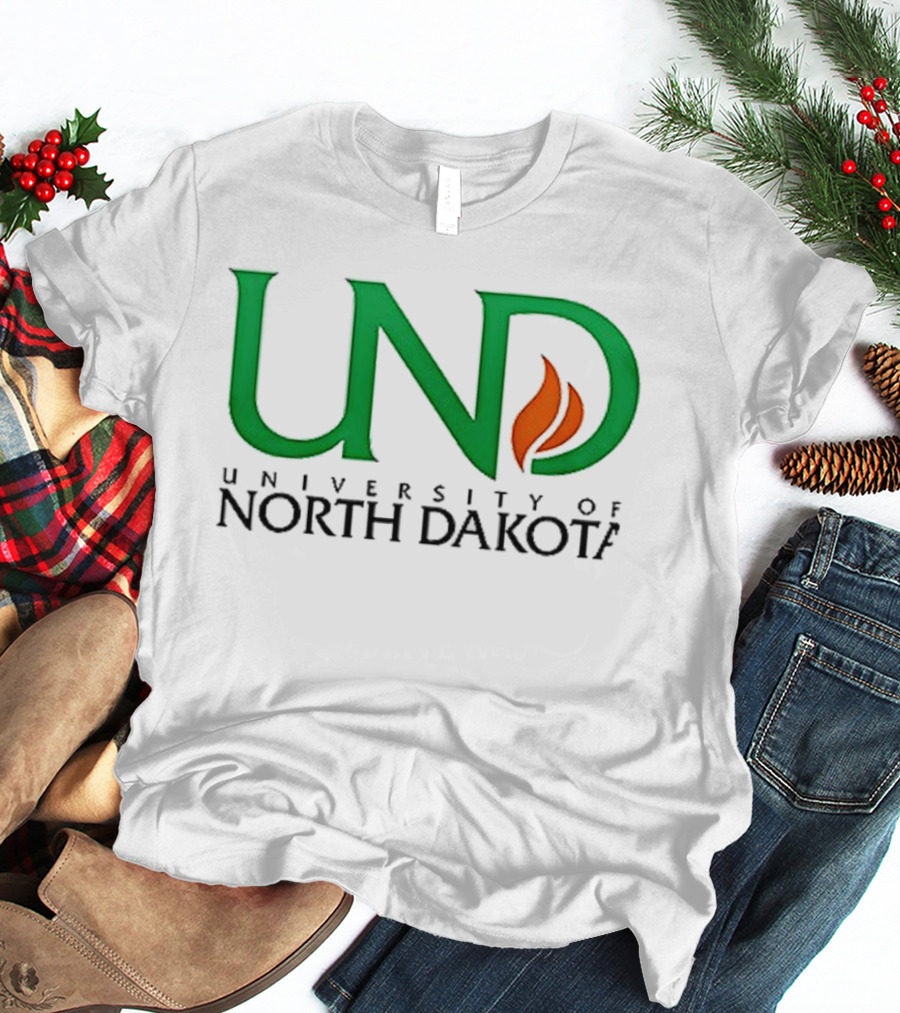 North Dakota Fighting Hawks Patriot USA Flag Charlie Kirk T-Shirt